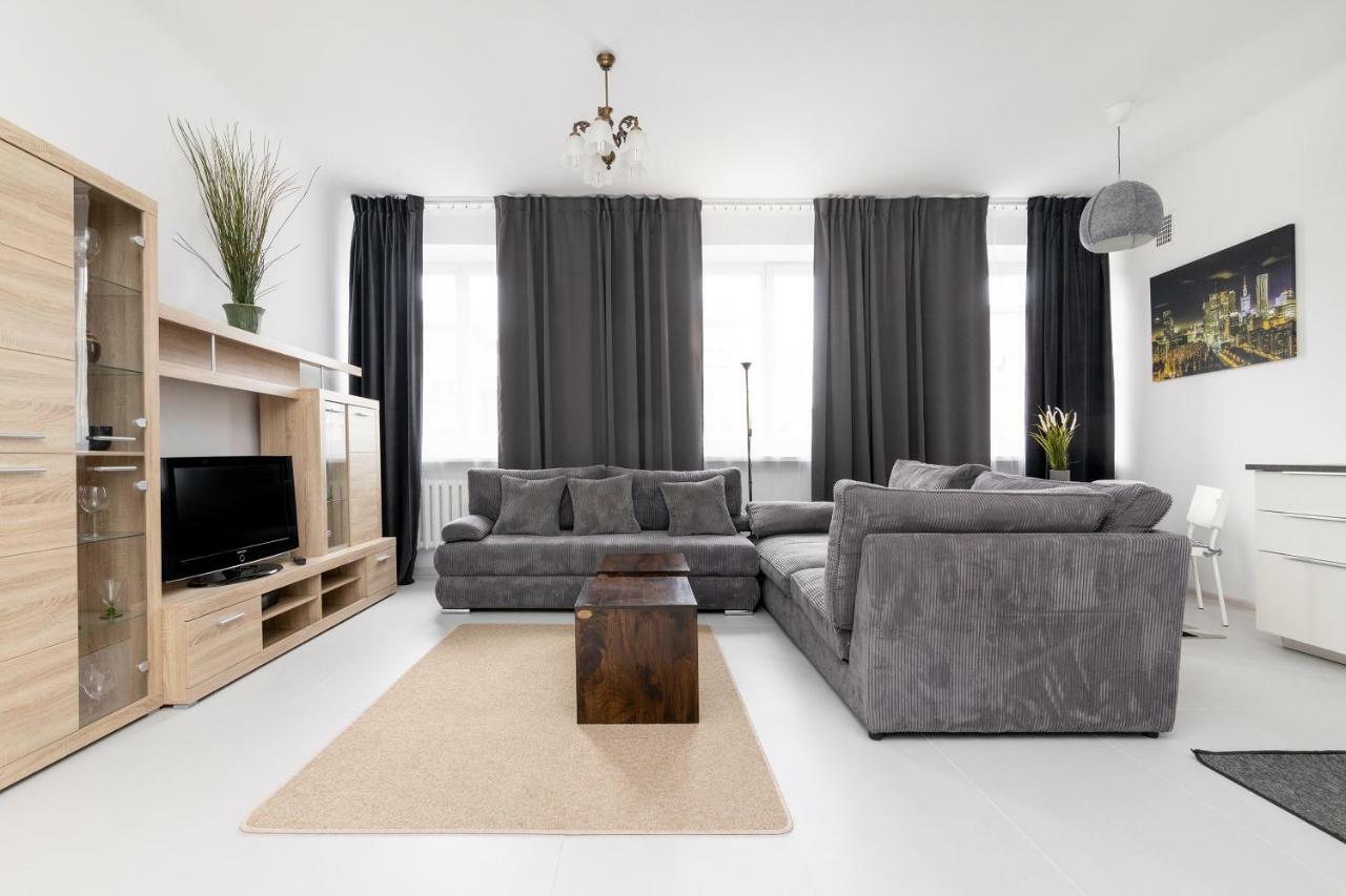 Apartment Centre *